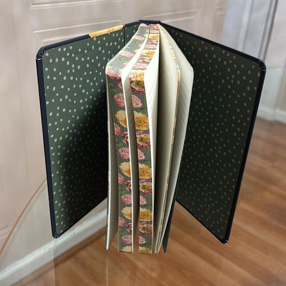 The Gracious Maker Journal. - Picture 3 of 6